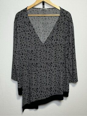 Cato Black White Herringbone Asymmetrical Tunic Top Women’s 22/24W Plus Size